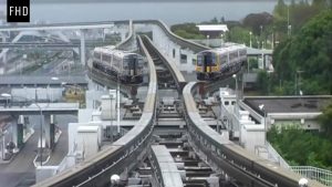 海外「日本人って2050年に住んでる未来人なの?」大阪モノレールの動画が話題に(海外の反応)