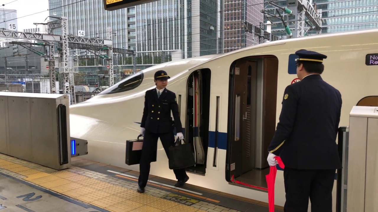 海外「日本は先進国を超える唯一の国だ」新幹線の運転士交代の風景を撮影した動画に反響（海外の反応）