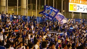 海外「東京に野球チームがあるなんて知らなかった」神宮球場での野球観戦を紹介した動画が話題に(海外の反応)