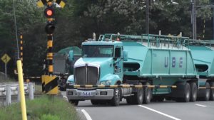 海外「アメリカでこんな踏切見たことない！」日本にある奇妙な踏切に外国人も興味津々（海外の反応）