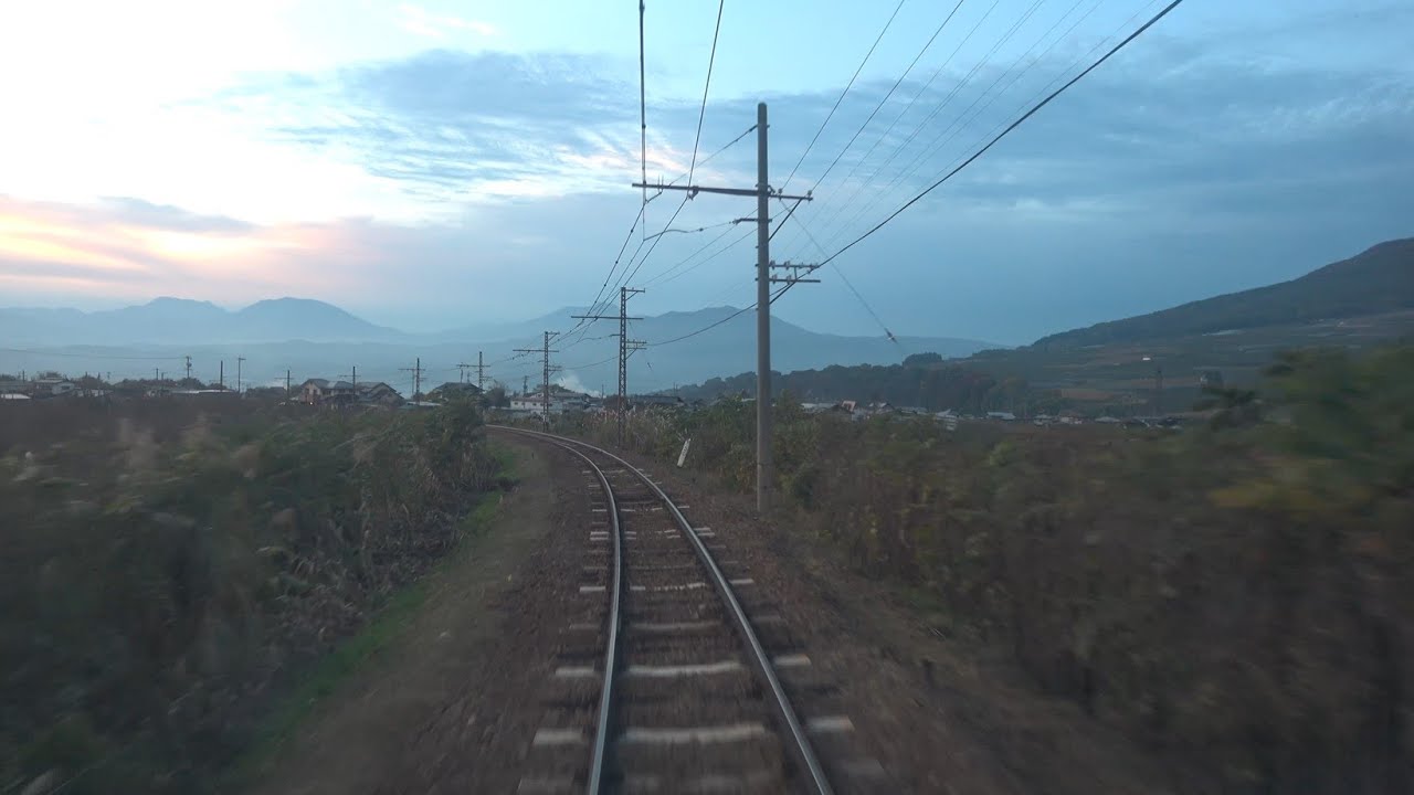 海外「お気に入りの日本の電車の1つ」長野電鉄A特急ゆけむりの4K前面展望映像が話題に（海外の反応）